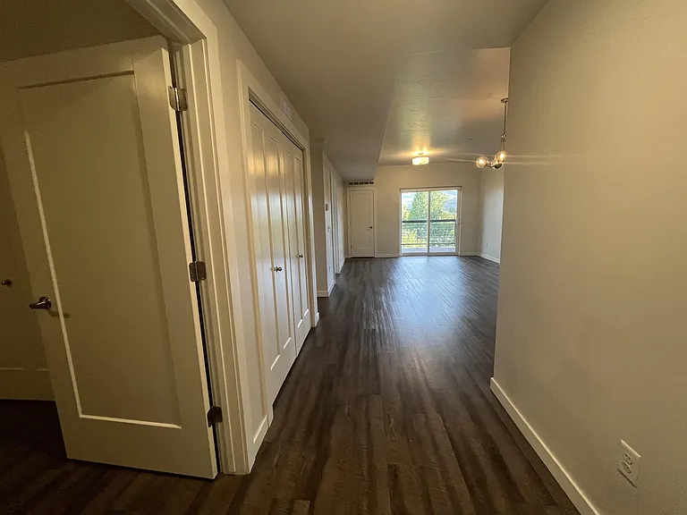 205 Hickory St — Photo 6