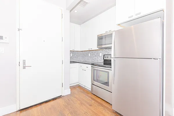 Rented by MySpaceNYC | media 2