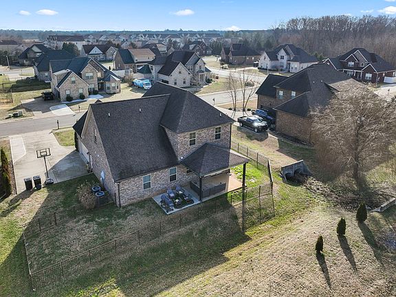 4th image of 513 Piccadilly Dr