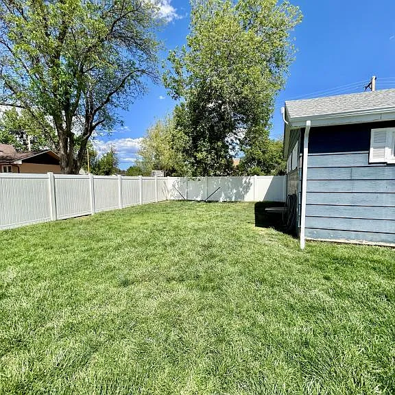 233 Greydene Ave — Photo 19