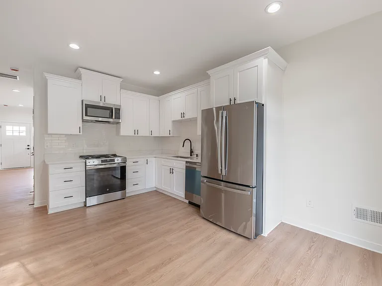 1762 S 2nd St — Photo 16