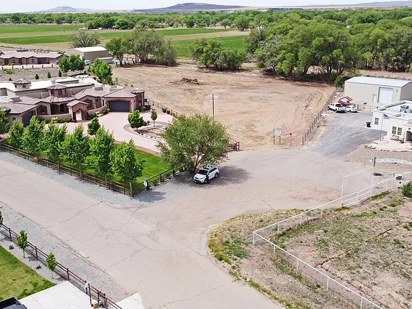 804 Ayrshire Ct SW, Albuquerque, NM 87105