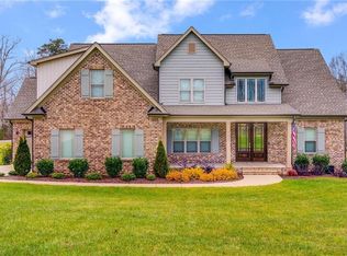 7801 Green Pond Dr, Stokesdale, NC 27357