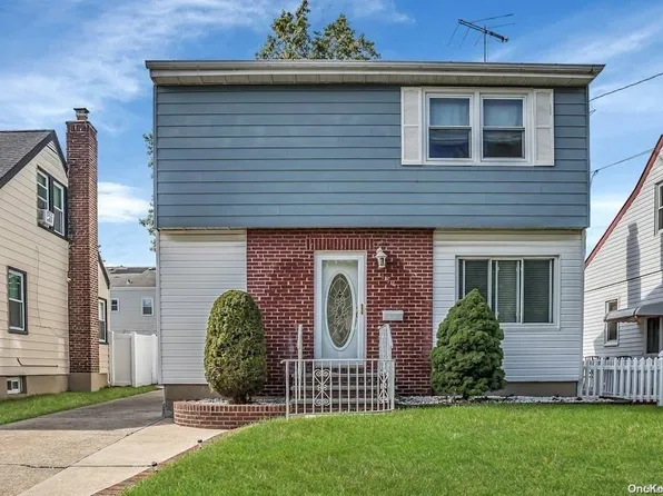 154 Jefferson Street, Franklin Square, NY 11010