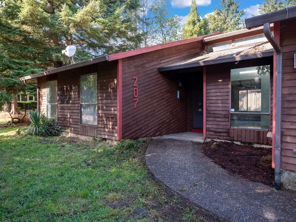 207 NE 156th Ave, Portland, OR 97230
