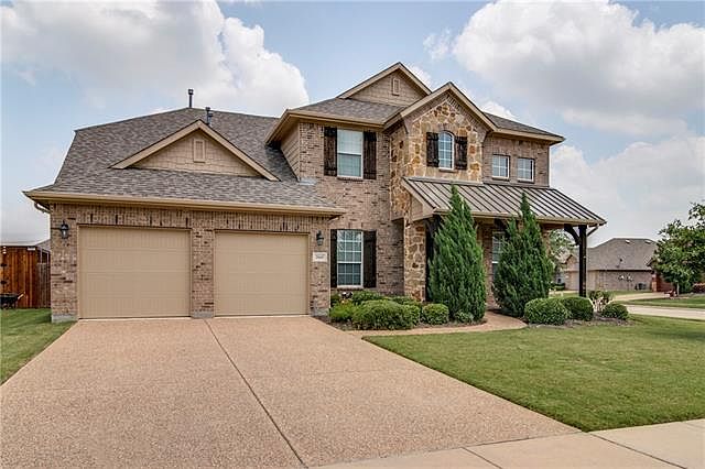 1st image of 2667 Greyhawk Dr