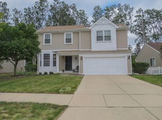 309 Victorian Ln #10, Belleville, MI 48111