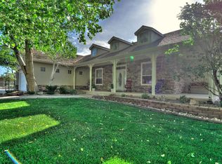 4 Pando Ln, Los Lunas, NM 87031