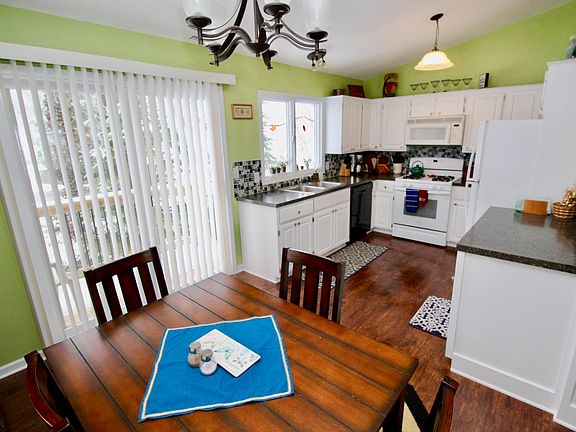 2nd image of 779 Maywood Ave