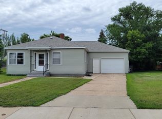 303 Main St, Velva, ND 58790