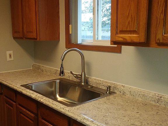 2nd image of 1024 Northwest Ln