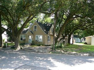212 W Hunnicutt St, Baytown, TX 77520