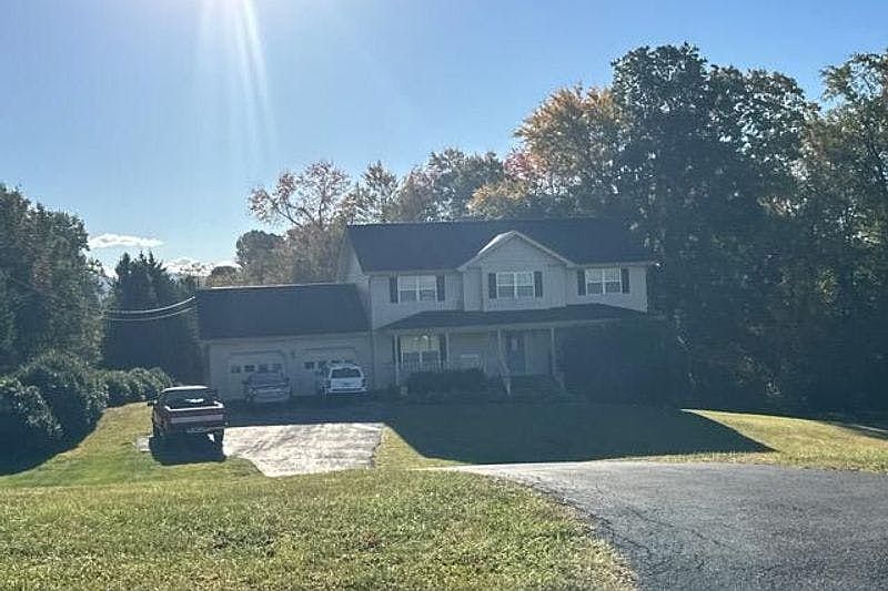 2nd image of 291 Mulberry Bnd