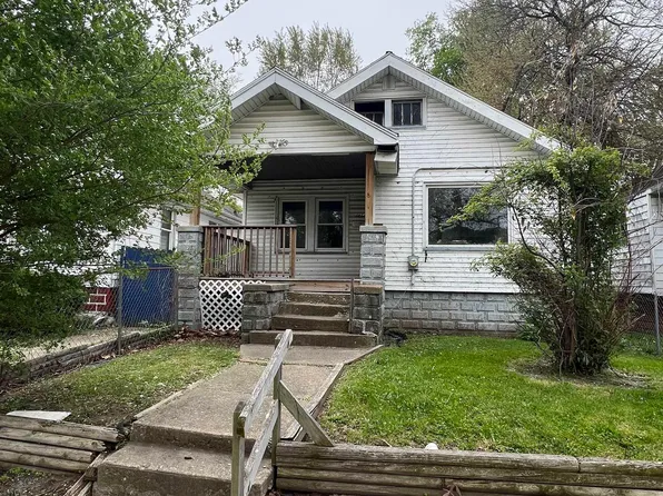 1614 W Smith St, Peoria, IL 61605