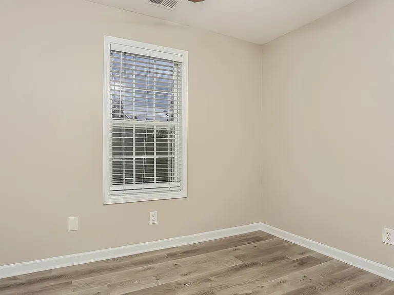 5980 Tate Dr — Photo 12