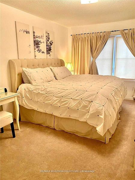 Oakville Townhouse for rent - 2 Bedrooms — photo 6