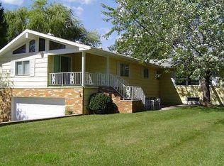 10 Nevins Rd, Henrietta, NY 14467