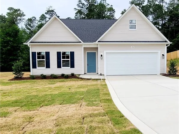 296 Caldwell St, Spring Lake, NC 28390