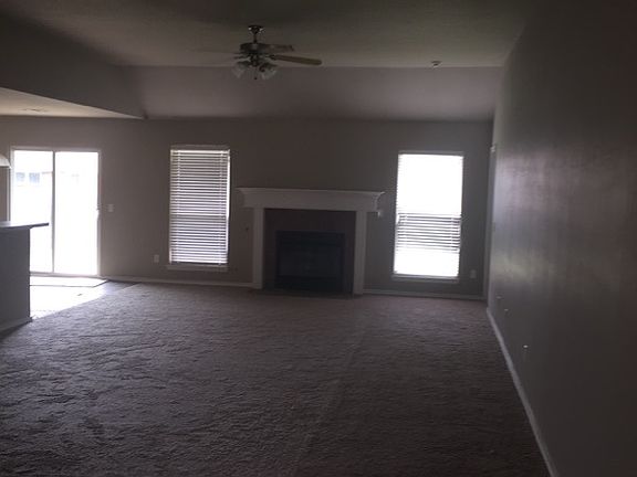 3rd image of 11305 NW 101st St