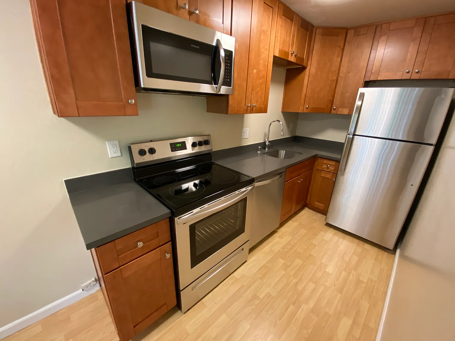 Farm Hill Apartments — Photo 2