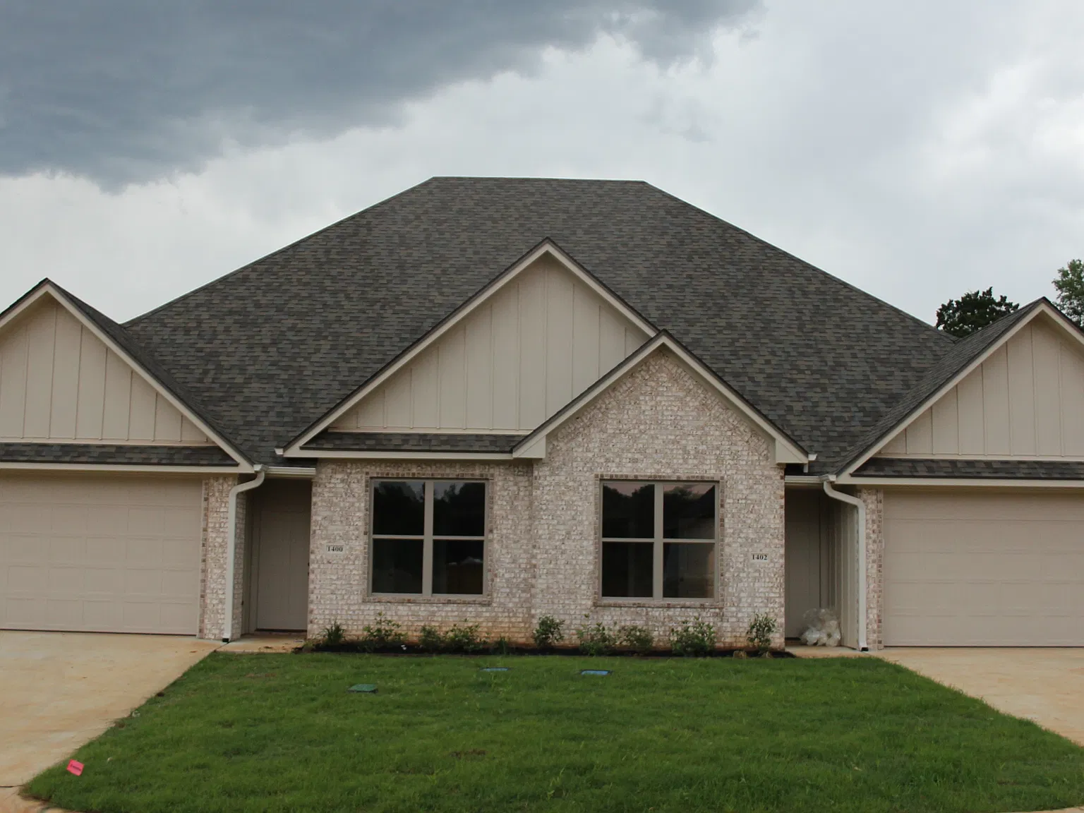 4 bed, 1590 sqft, $2,305 — Photo 1