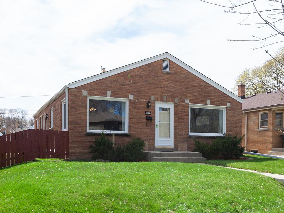 1st image of 3117 W Drury Ln