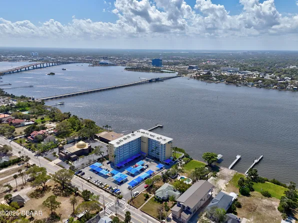 145 N Halifax Ave APT 310, Daytona Beach, FL 32118