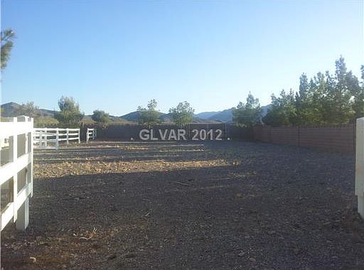 3rd image of 1107 Santa Ynez Ave
