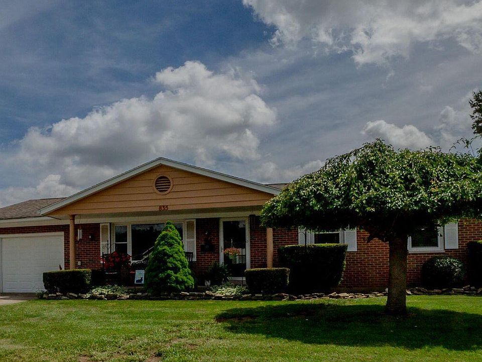 1st image of 835 Evergreen Dr