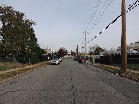 4th image of 26 W Fulton Ave