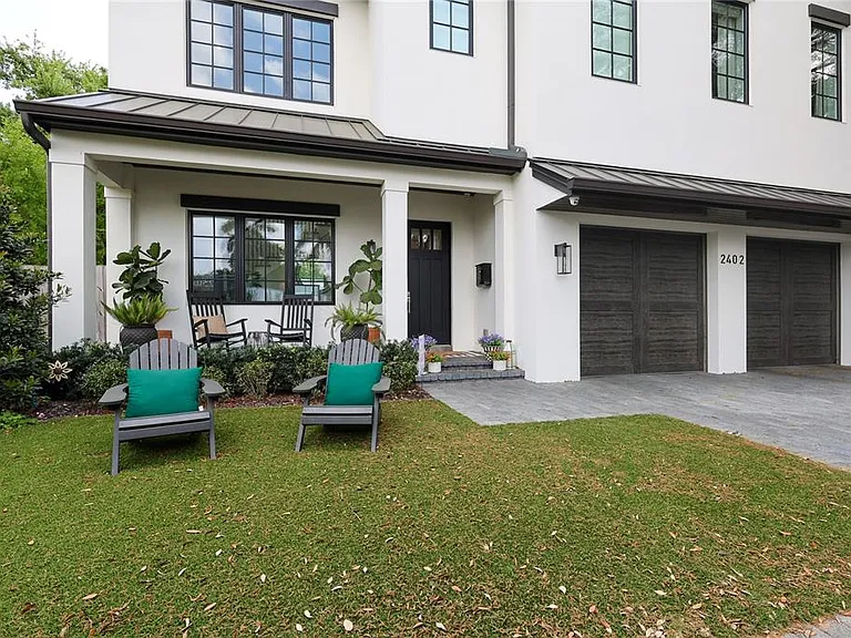 2402 W Parkland Blvd — Photo 3