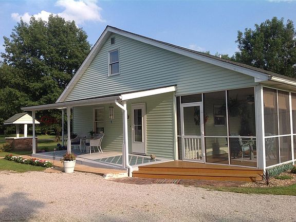 3rd image of 5059 Smith Dr