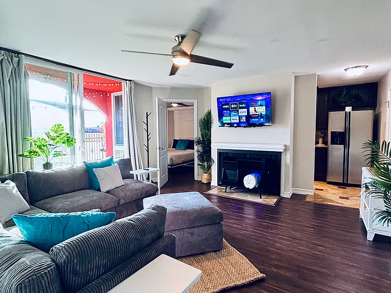 840 Turquoise St #111 — Photo 4