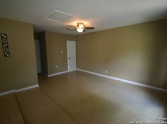 5th image of 4050 Tropical Dr