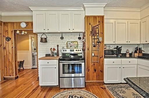 5th image of this home