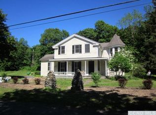 107 River St, Chatham, NY 12037