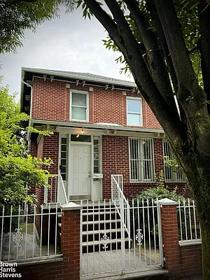 Rented by Brown Harris Stevens | media 28