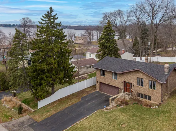 25172 W Columbia Bay Dr, Lake Villa, IL 60046