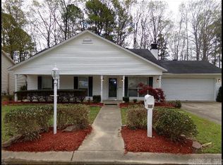1009 Foxwood Dr, Benton, AR 72015