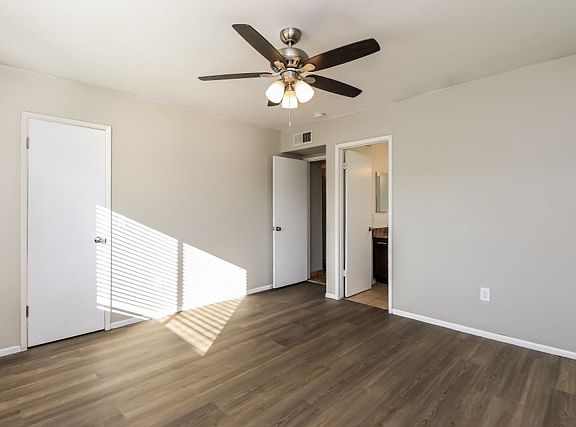 5th image of 716 W Hermosa Dr