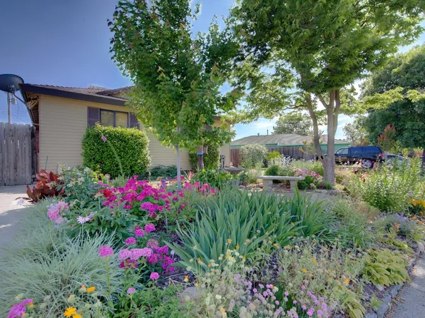 1406 68th Ave, Sacramento, CA 95822