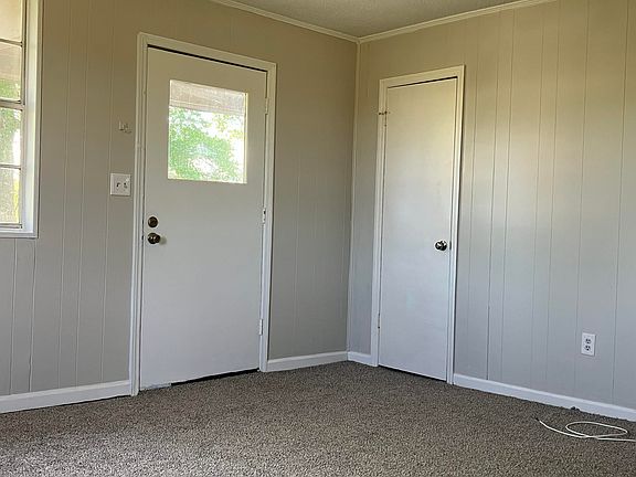 2nd image of 191 Ponderosa Rd #1