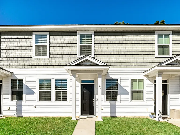 109 Morning Line Dr — Photo 1