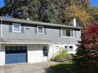 28 Longview Ln, Hamburg, NJ 07419