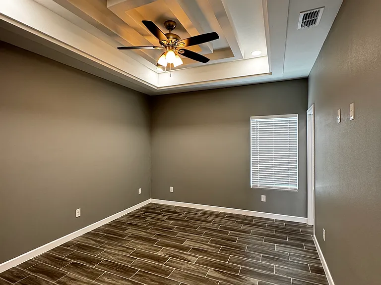 3704 Ventura Ave #1 — Photo 9