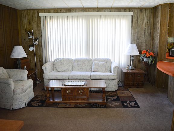 3rd image of 8735 Longhorn Dr