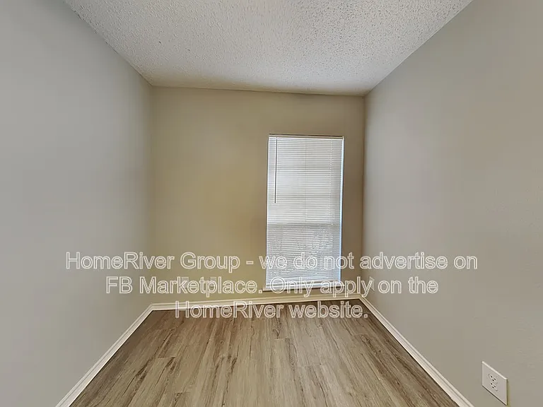 911 Hickory Hill Dr — Photo 11