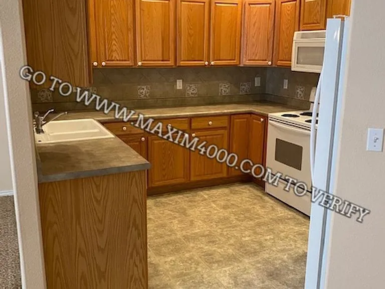 2499 Interlochen Ct #4A — Photo 4