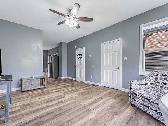 5th image of 4921 W 28th Pl