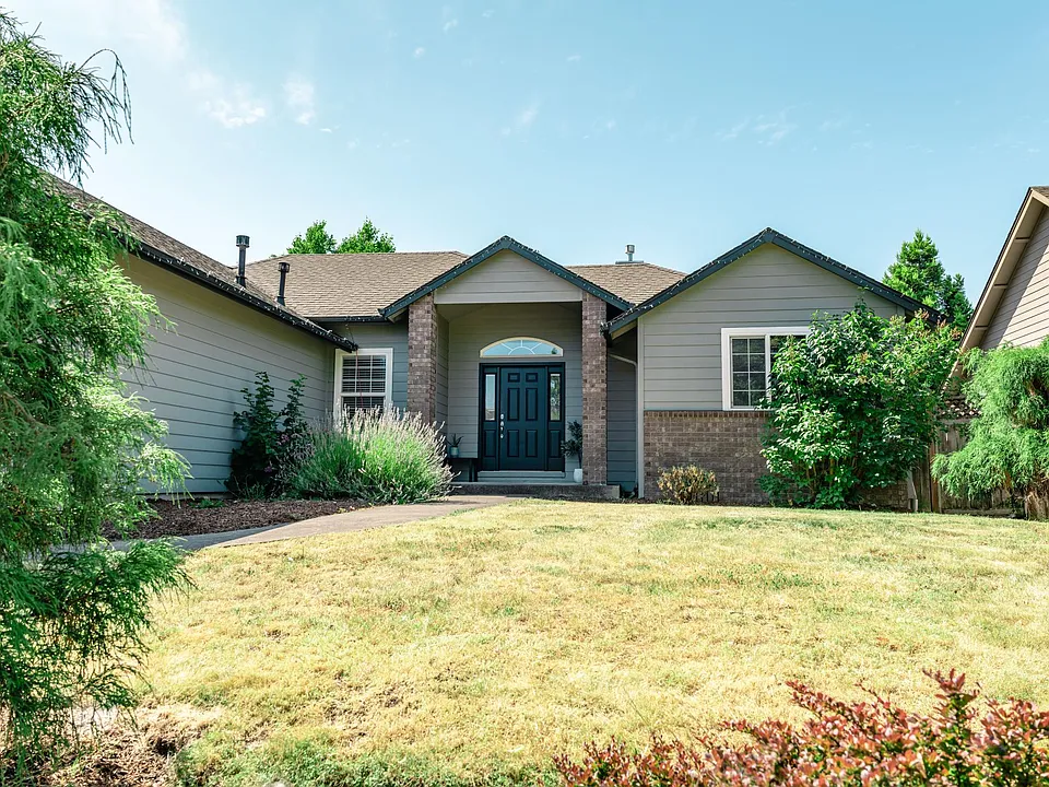 1016 Leonards Way
